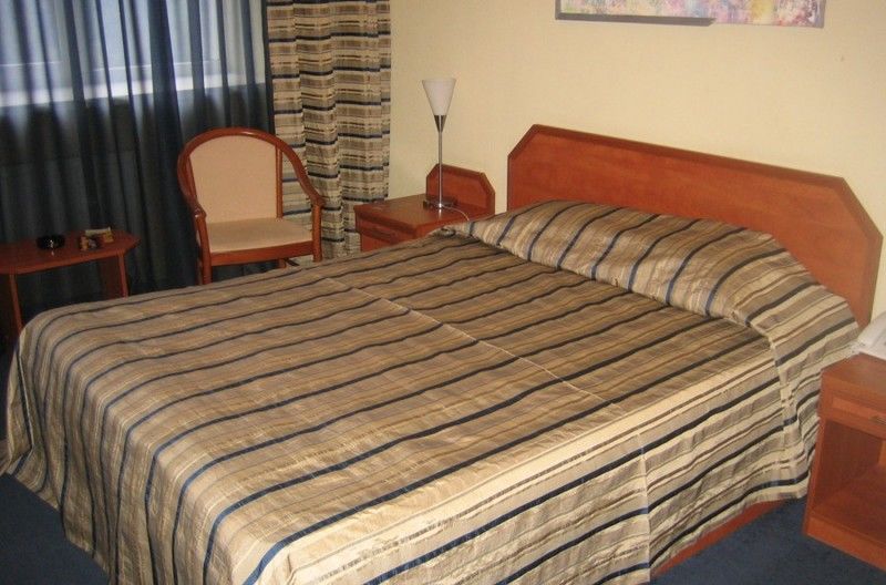 Hotel Kharkov Bagian luar foto