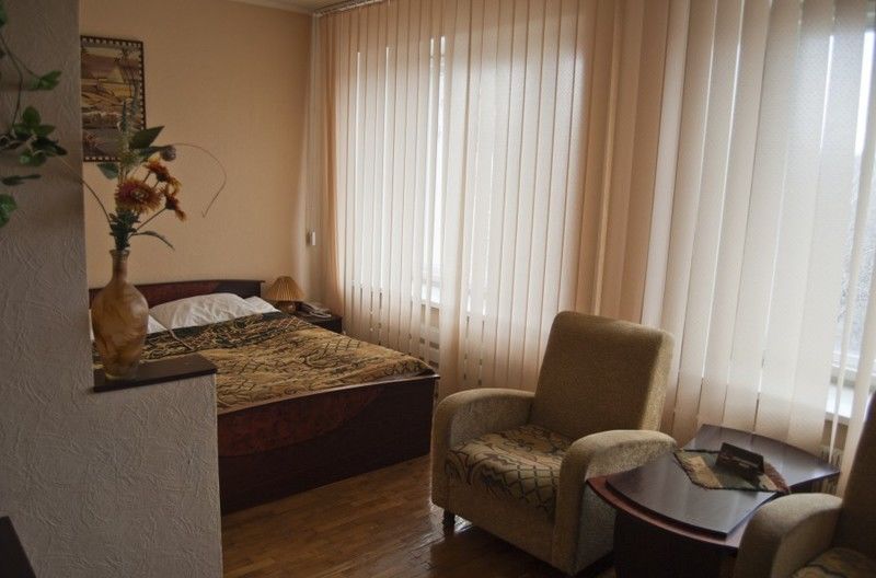 Hotel Kharkov Bagian luar foto
