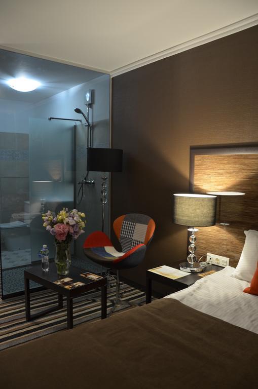 Hotel Kharkov Bagian luar foto