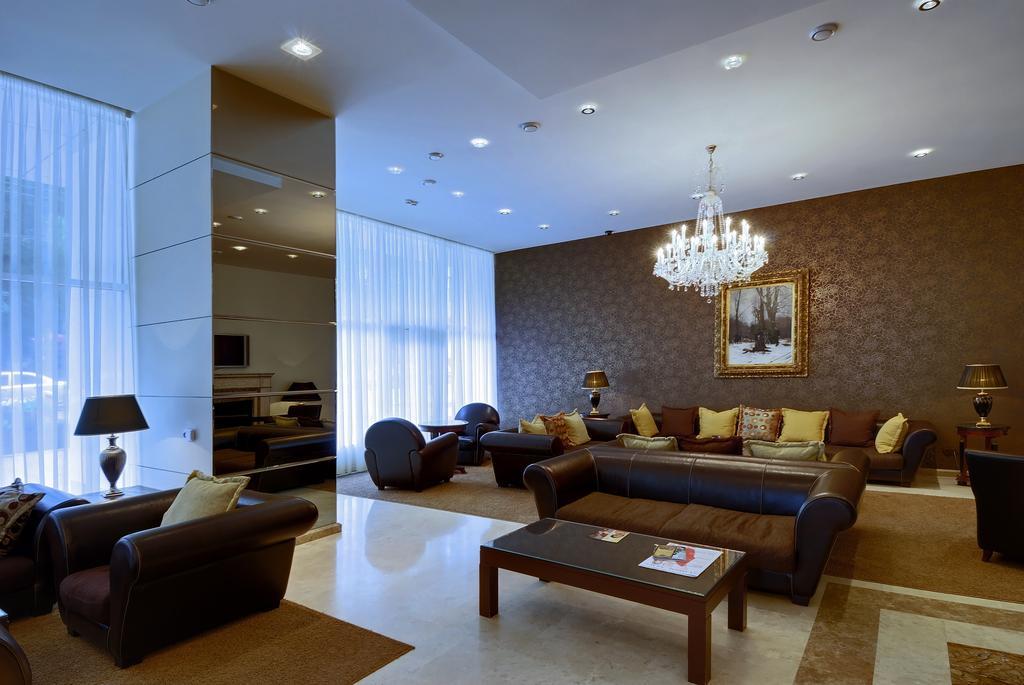 Hotel Kharkov Bagian luar foto