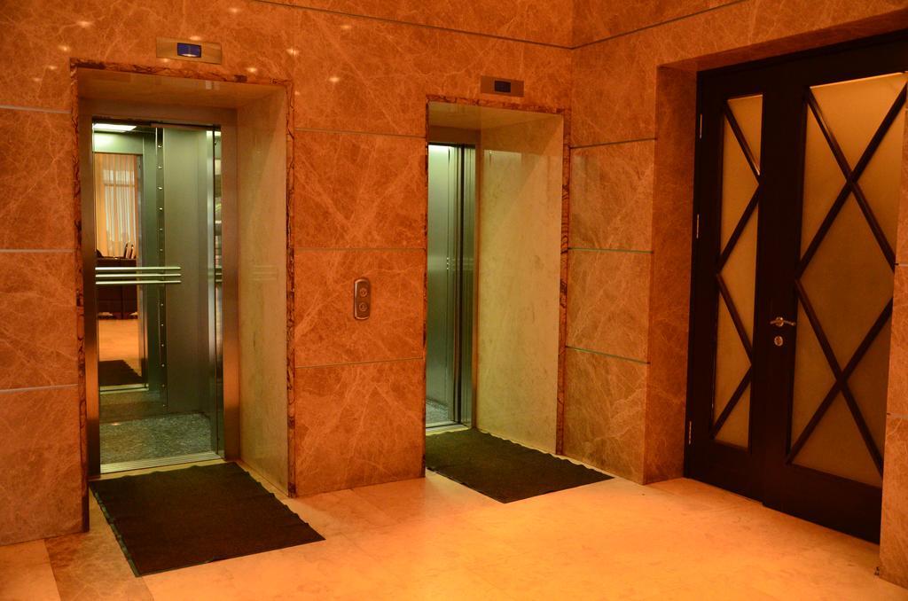 Hotel Kharkov Bagian luar foto