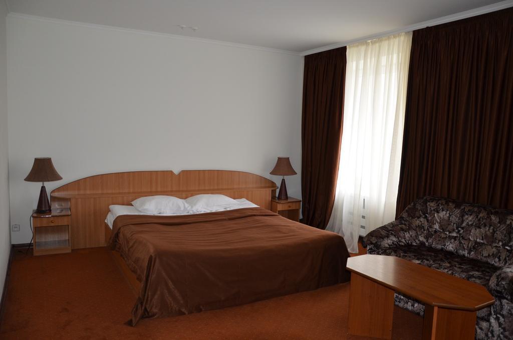 Hotel Kharkov Ruang foto