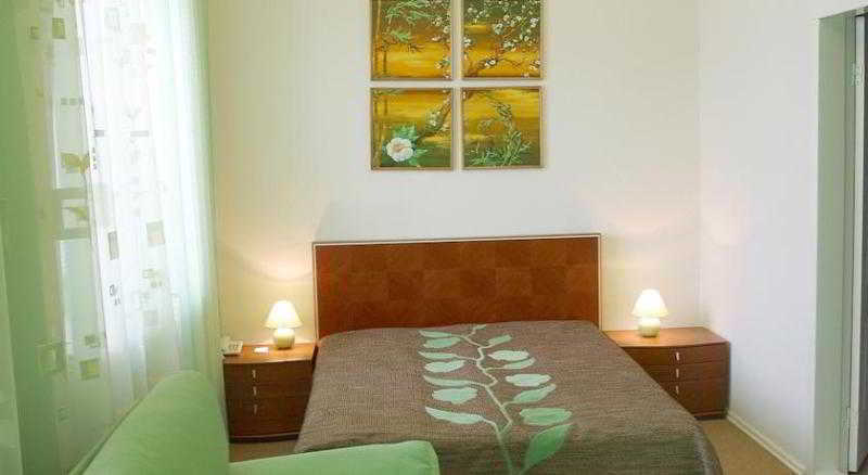 Hotel Kharkov Bagian luar foto