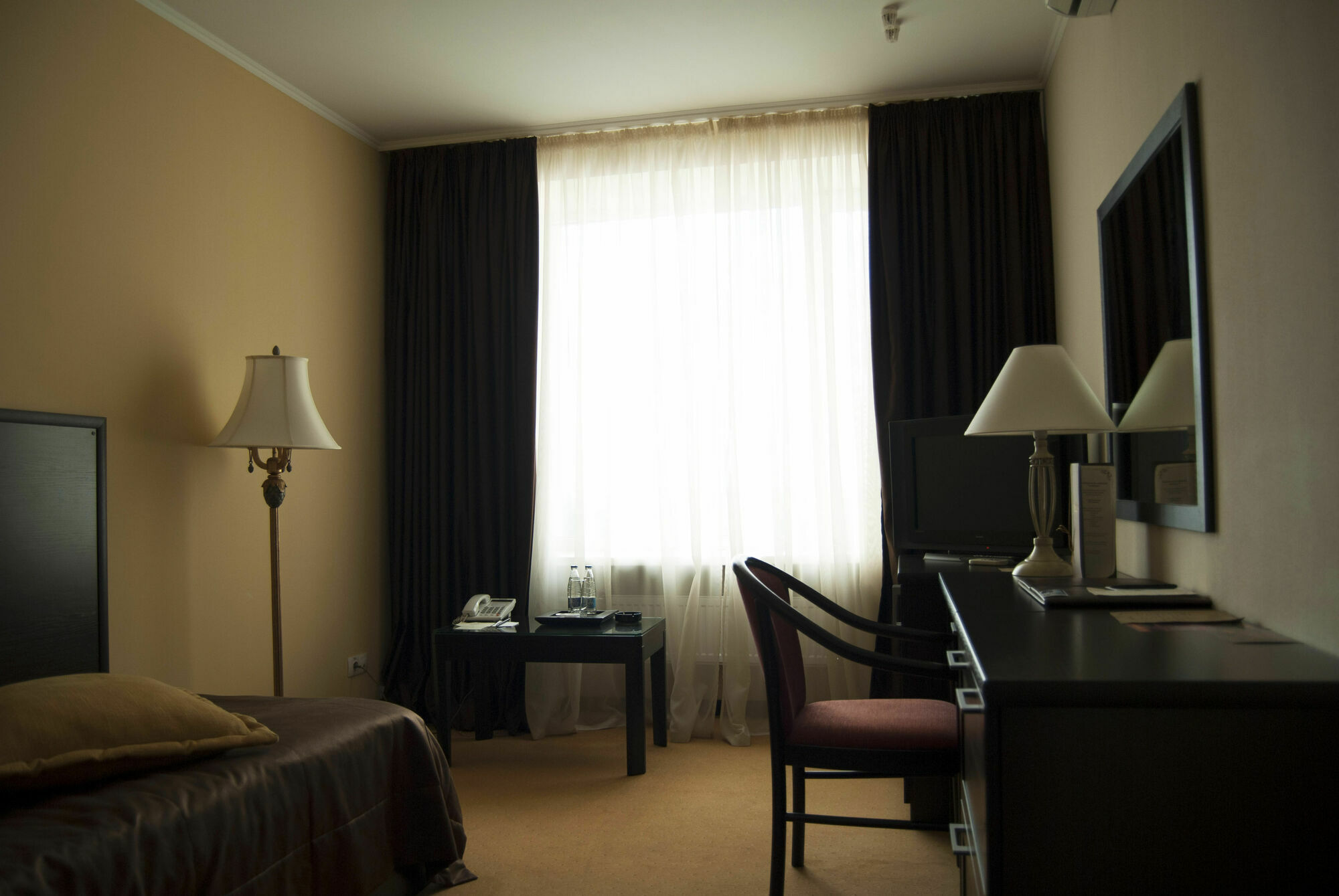 Hotel Kharkov Bagian luar foto