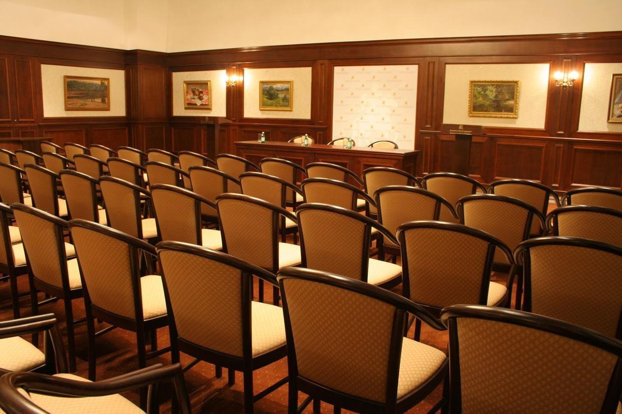 Hotel Kharkov Bagian luar foto